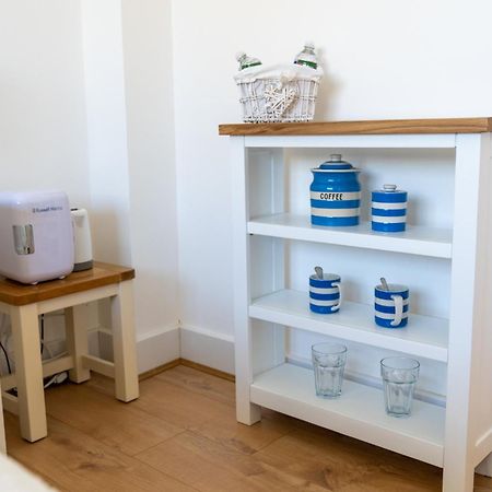 Trethvor House Ensuite Double Room With Free Parking In Quiet Residential Area Padstow Exterior foto