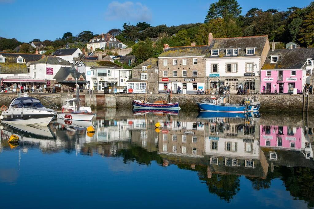 Trethvor House Ensuite Double Room With Free Parking In Quiet Residential Area Padstow Exterior foto